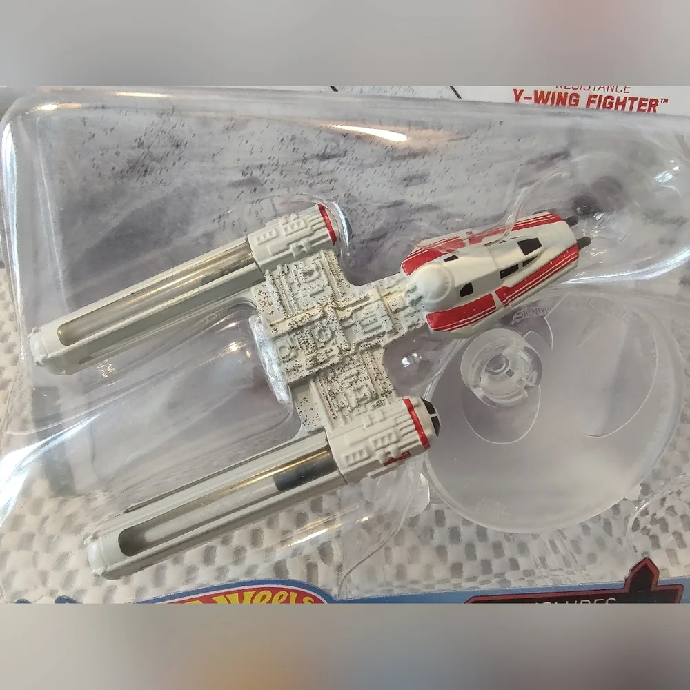 Hot Wheels Starships Resistance Y-Wing Fighter Star Wars Die-Cast NWT 2019